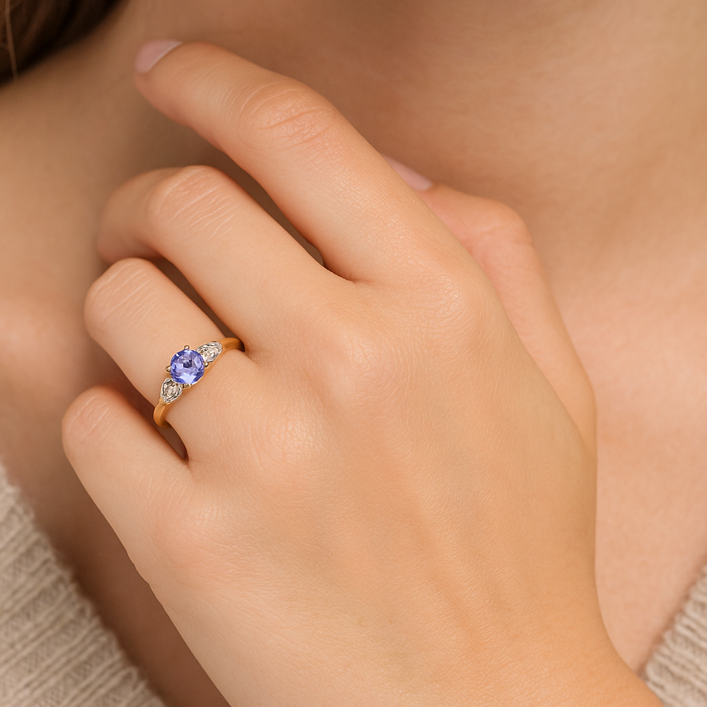 9ct Yellow Gold Tanzanite & Diamond Ring