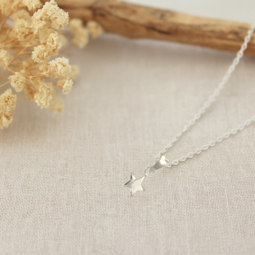 Sterling Silver Petite Star Pendant & Chain
