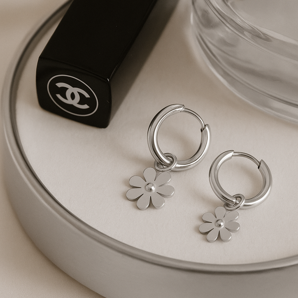 Petite Daisy Sleeper Earrings Silver