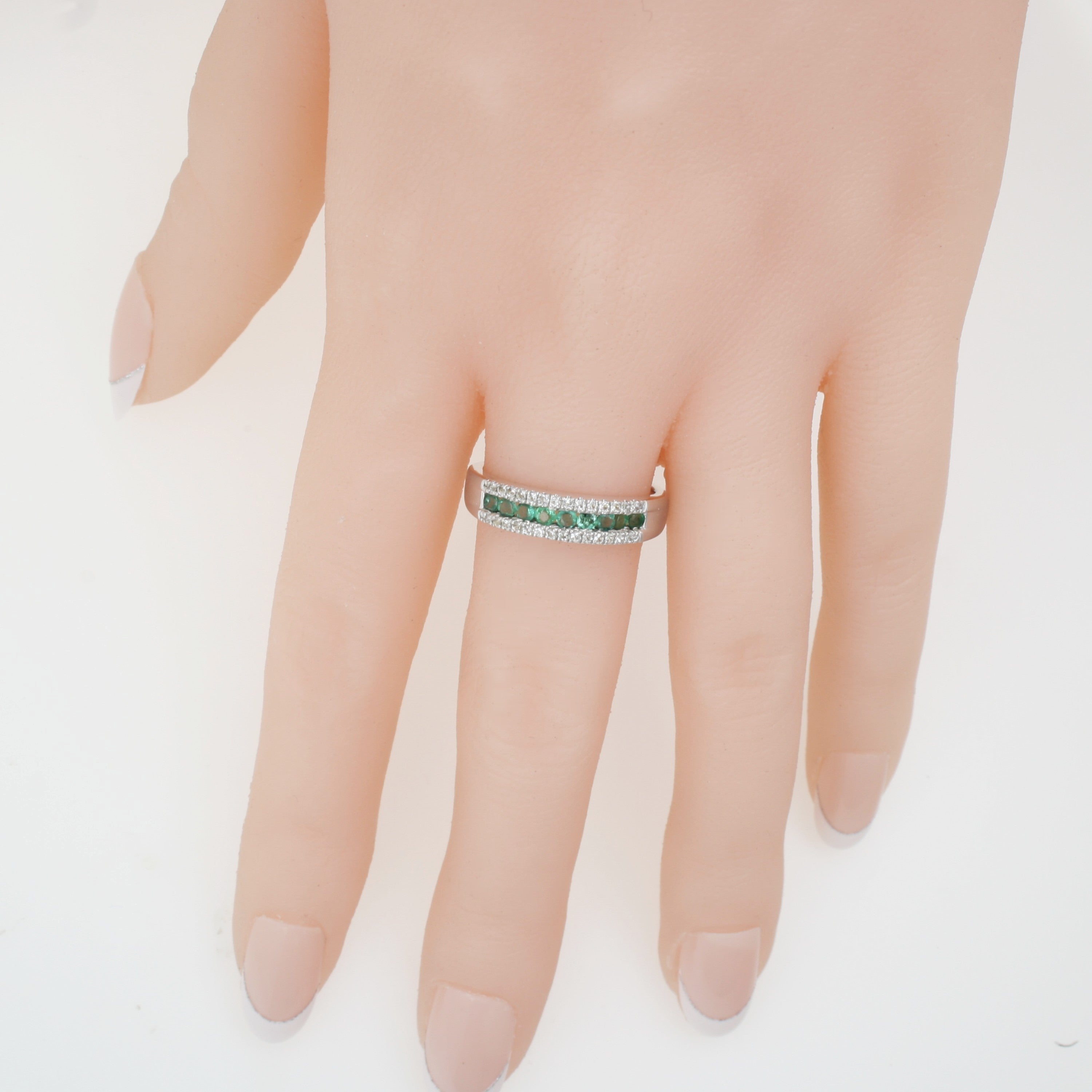 9ct White Gold Topaz & Natural Emerald Ring