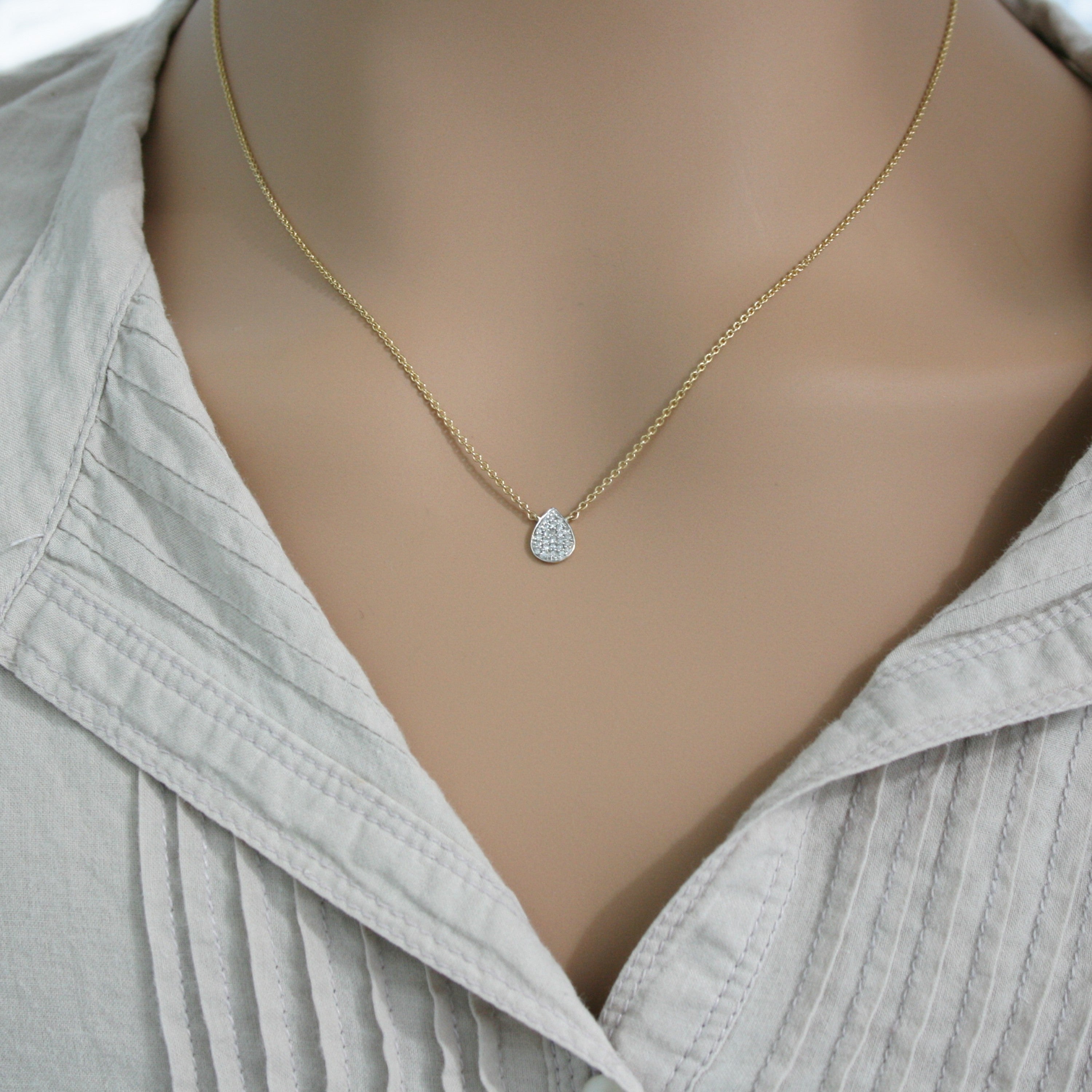 9ct Gold 45cm Pear Shaped Diamond Necklace