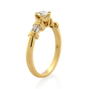 18ct Gold Round Brilliant & Baguette Diamond Ring  .76ct TW